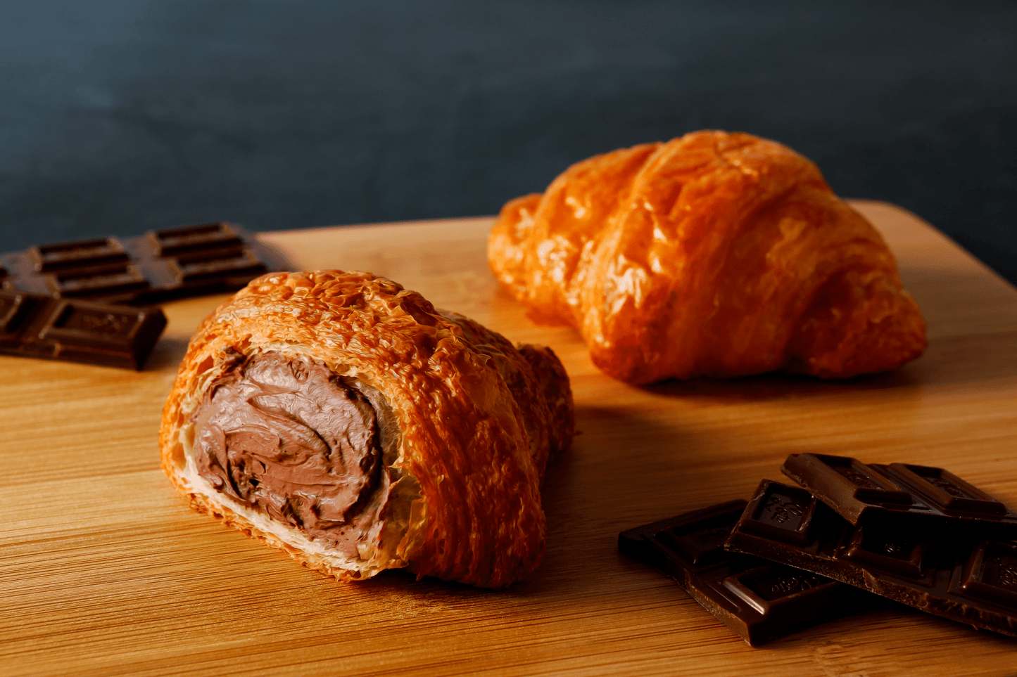 蔵家 クリームクロワッサン6個&はちみつロールケーキ2本セット